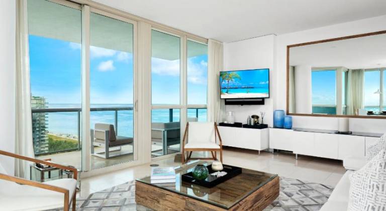Nice rental apartment with hot tub | Near Miami Beach Botanical Garden | Beach nearby | Pet-friendly in Miami Beach, FL