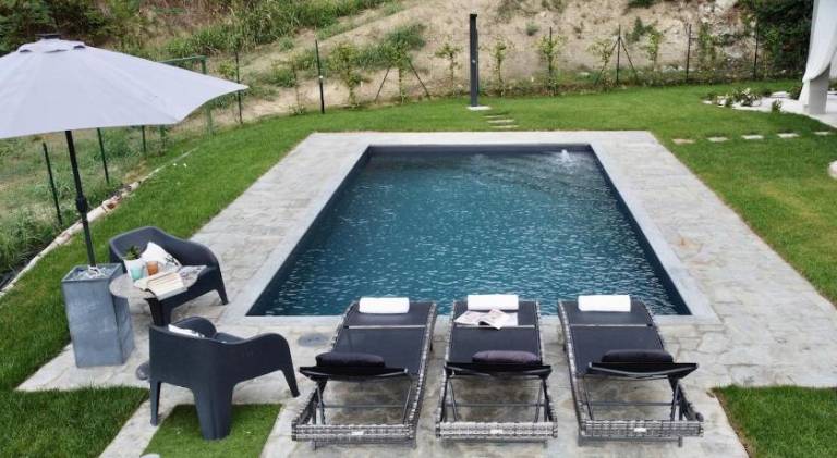 240 m&sup2; Villa