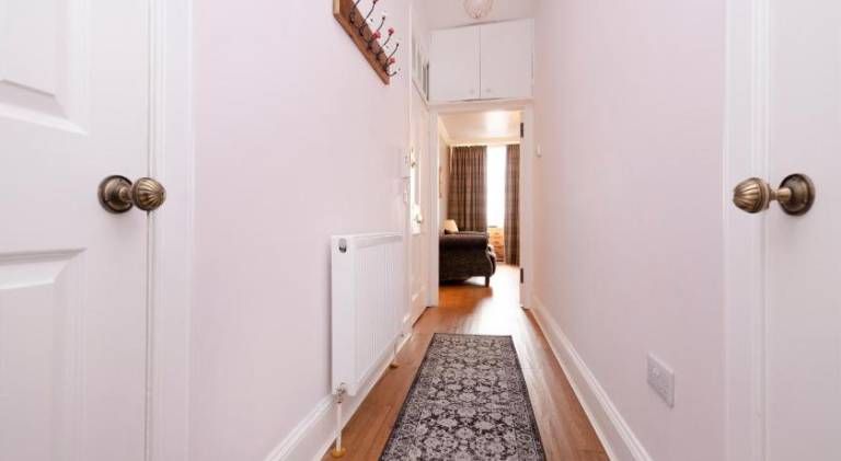 Apartment | Next to Edinburgh Castle — photo 5
