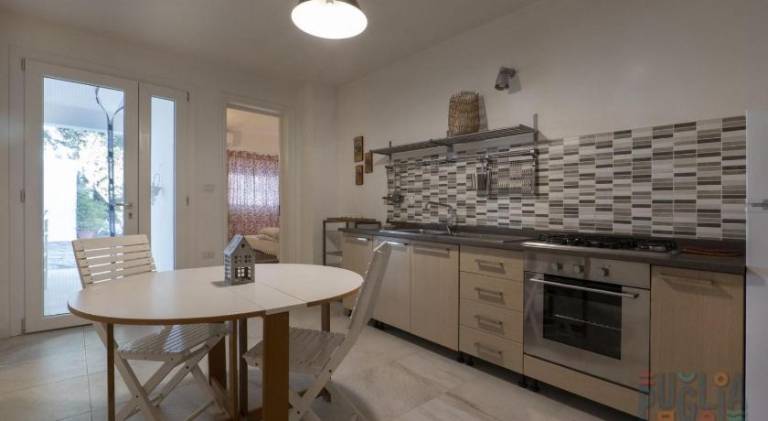 House with 2 rooms for 4 persons — photo 2