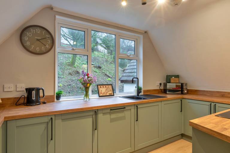 Family-friendly charming chalet with pool, jacuzzi & yard | Water view | Pets are welcome — photo 4