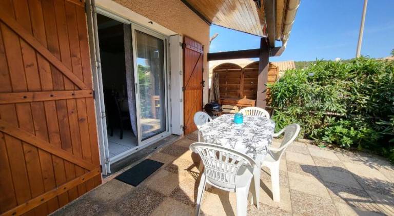 House with 2 rooms for 6 persons — photo 3