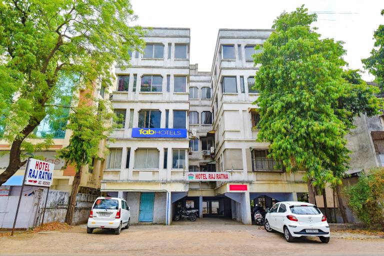 FabHotel Raj Ratna Nr Ashram Road