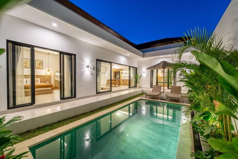 Villa with private pool & yard | Good for workation in Canggu