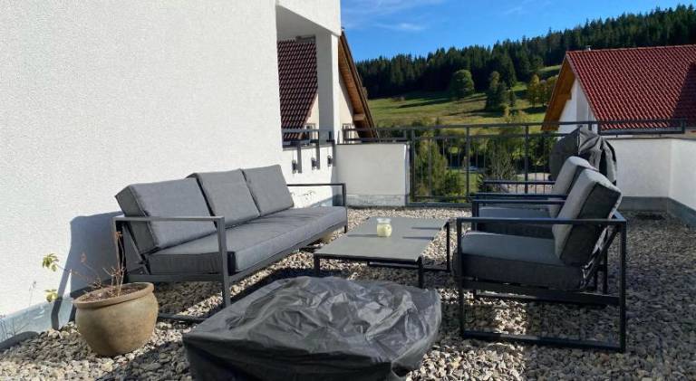 Charming holiday apartment with patio & barbeque | Next to the ski | Pets are welcome — photo 4