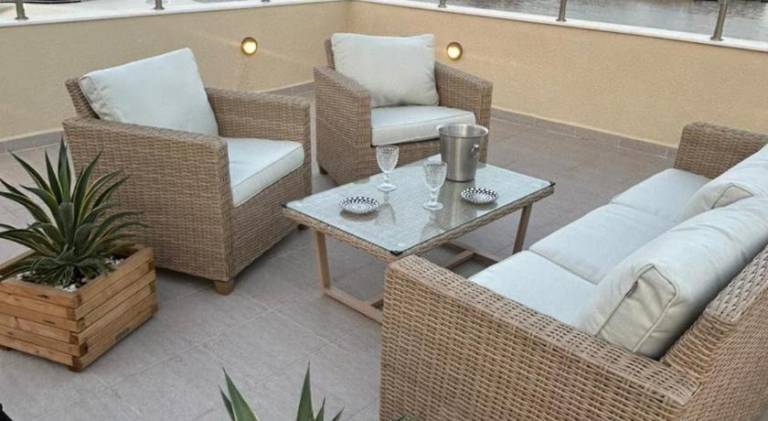Lovely rental apartment with patio | Perfect for remote work | Pets allowed — photo 3