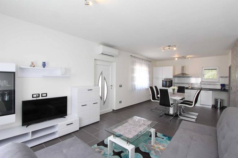 Child-friendly beautiful apartment with barbeque & patio | Pet-friendly — photo 4