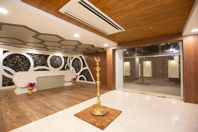 Lee Benz Ark Hotel