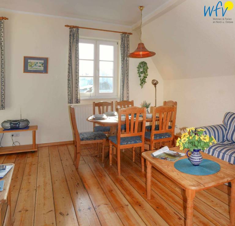 Villa Drei Rosen Ferienwohnung 4 in Binz: 75 m², WLAN, Privatparkplatz, Garten — photo 3
