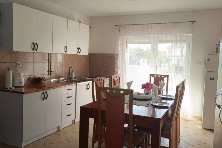 Apartman Sibinj