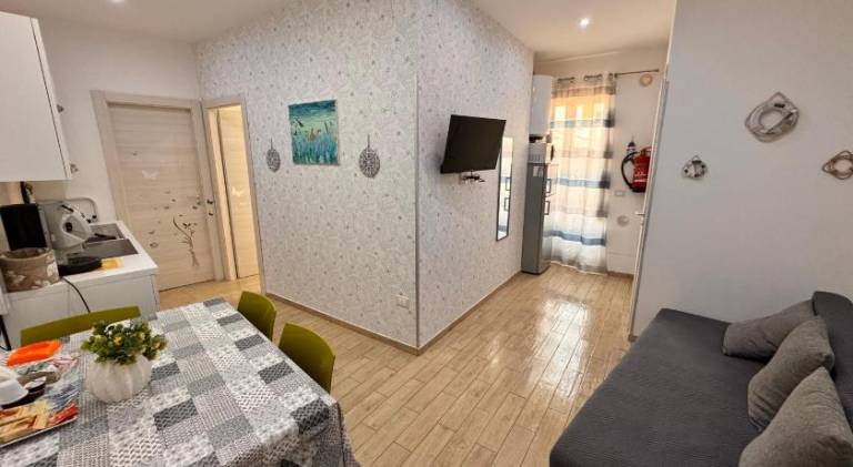 Rental apartment with 2 rooms for 6 persons in Cefalù