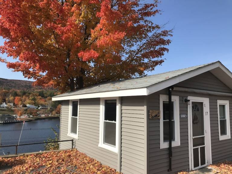 Alton Bay, NH Vacation Rentals from 161 HomeToGo
