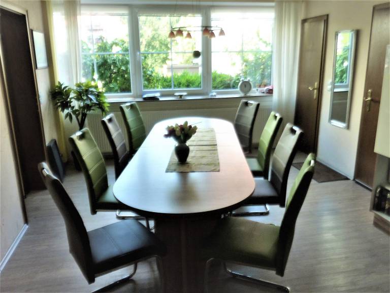 Family-oriented beautiful apartment with barbeque & patio | Pet-friendly — photo 3