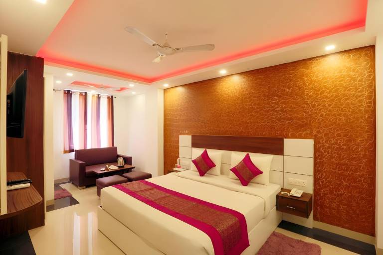 Hotel Classic Plaza at Delhi Airport