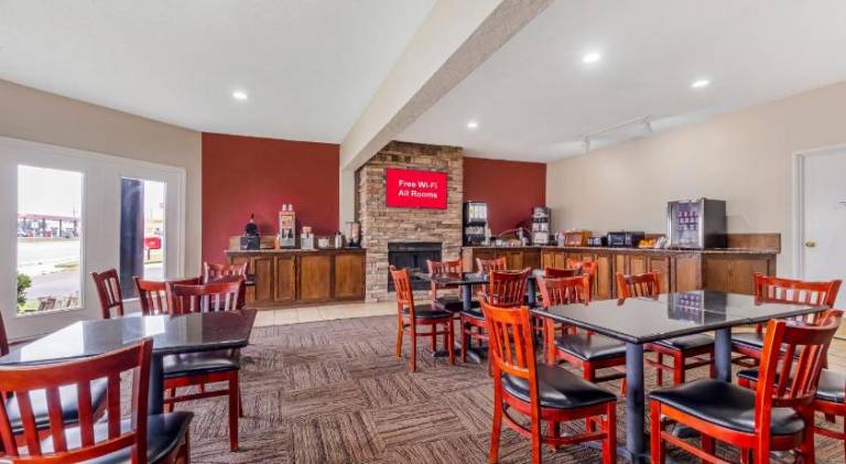 Red Roof Inn Dumas — photo 5