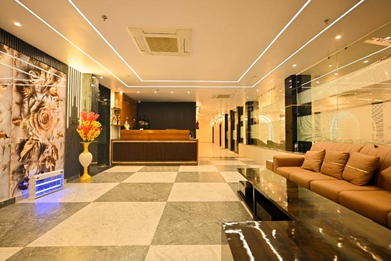Madhuram Hotel — photo 3