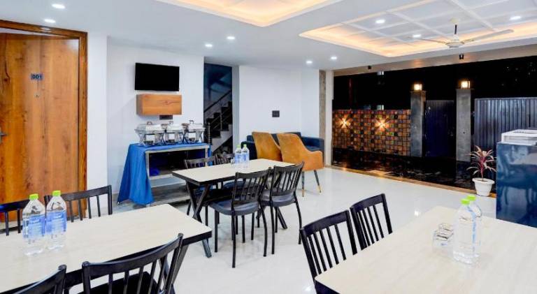 Super Townhouse Sector 143B Noida — photo 3