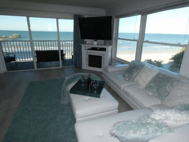 Condo  Redington Shores