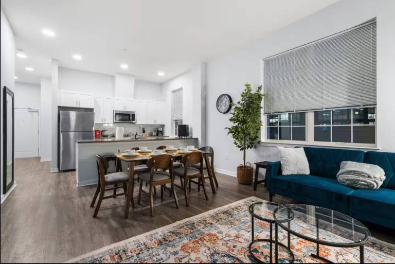 Prime Condo Oasis: Only 25 Minutes to Soho NYC — photo 4