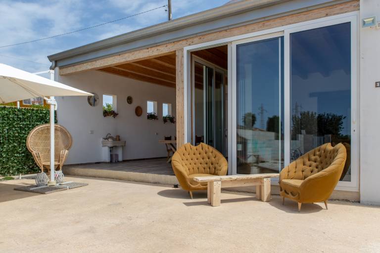 Villa "Casa di Noi" with Garden, Terrace and Air Conditioning — photo 4