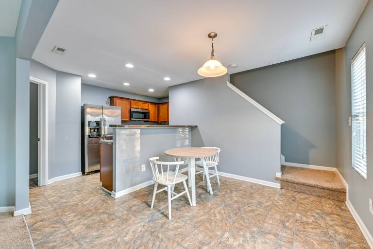 Pet-Friendly Home Just Outside Downtown Charlotte! — photo 3