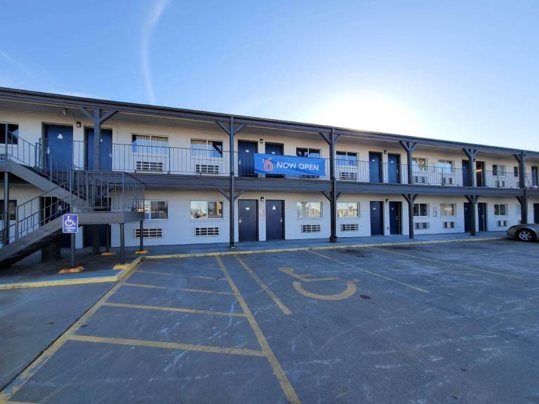 Motel 6 Wichita, KS – South I-35 in Wichita, KS
