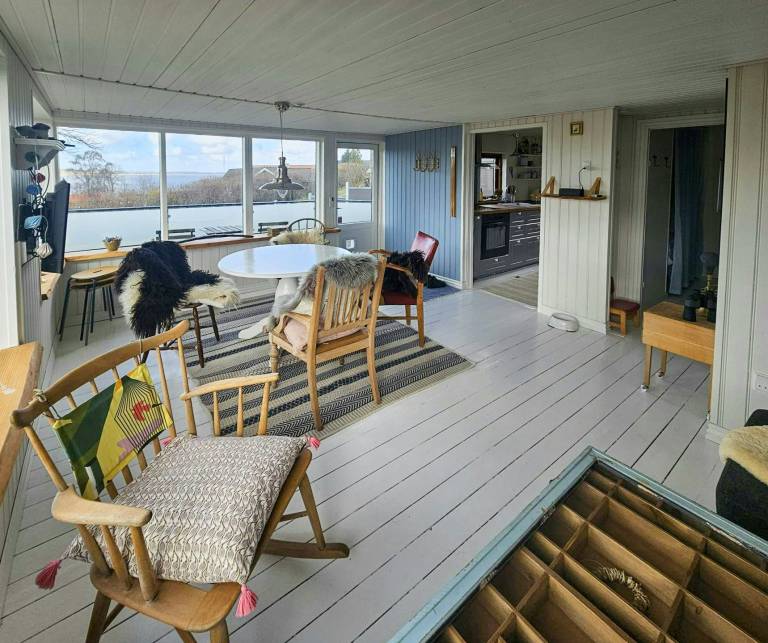 Vacation home with yard, patio & BBQ | Sea view — photo 4