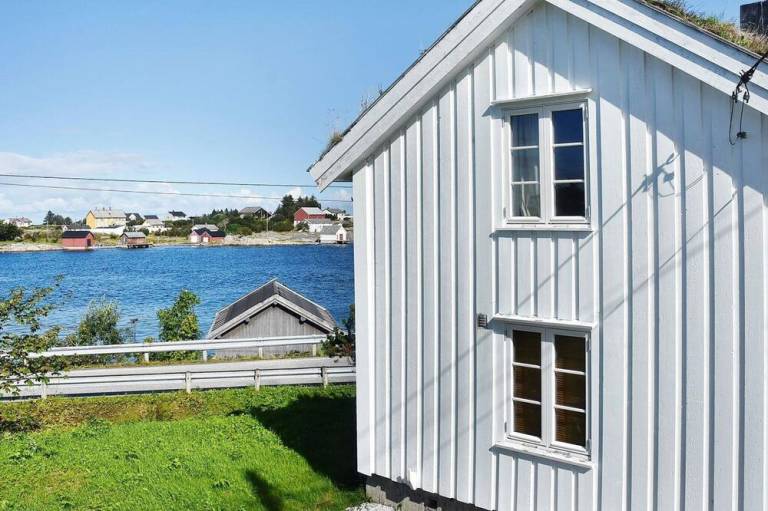 Feriehus  Averoy