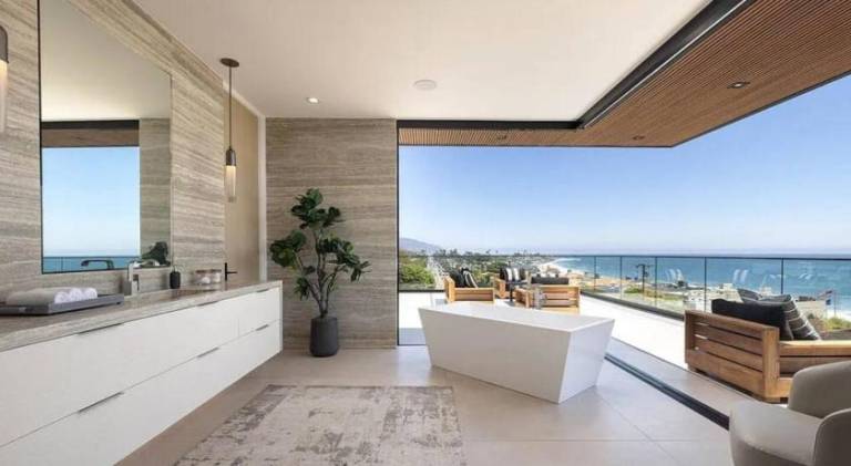 Vacation home with jacuzzi & pool | Suitable for remote work | Pets allowed — photo 3