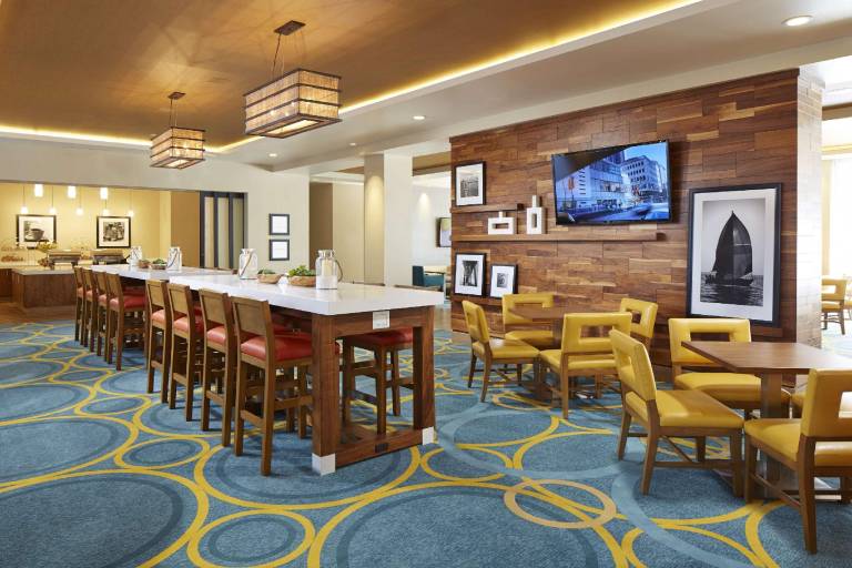 Hampton Inn San Diego/Mission Valley — photo 5