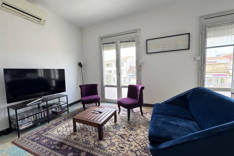 Holiday apartment with patio — photo 2