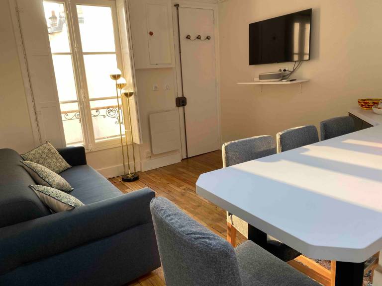 Apartment 'Superbe Quartier Latin' with Shared Terrace, Shared Garden and Wi-Fi — photo 5