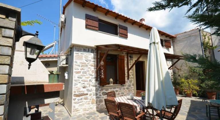 Vacation home with barbeque | Pets allowed in Volos