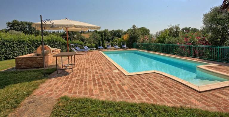 Family-oriented lovely villa with private pool & garden | Pets are welcome — photo 3