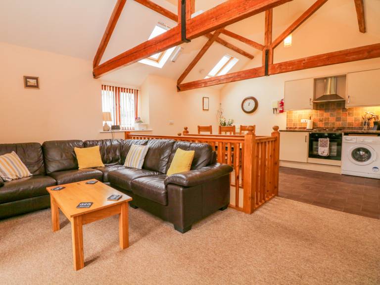 Family-oriented pleasant cottage with terrace, garden & BBQ | Beach view | Dogs allowed — photo 3
