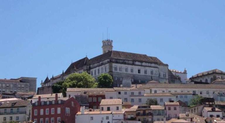 Apartment | Near Monastery of Santa Cruz — photo 4
