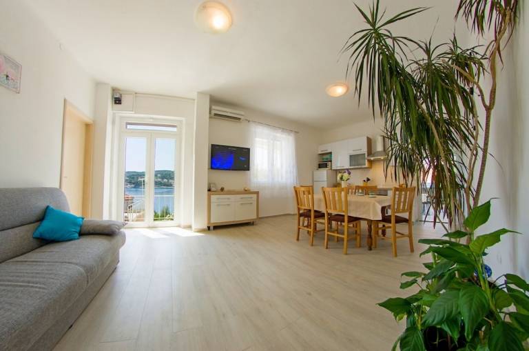 Apartament Sumartin