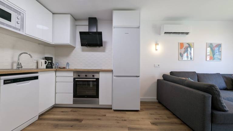 Holiday apartment with terrace | Water view — photo 5