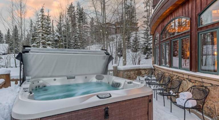 Fully equipped house with terrace, BBQ & jacuzzi | Pets allowed — photo 5