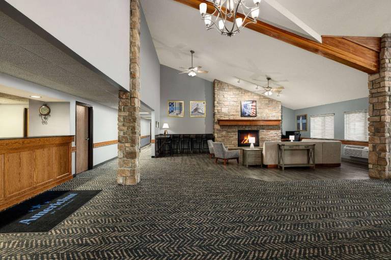 AmericInn by Wyndham Lincoln South — photo 2