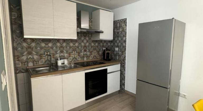 House with 1 room for 4 persons in Casoria