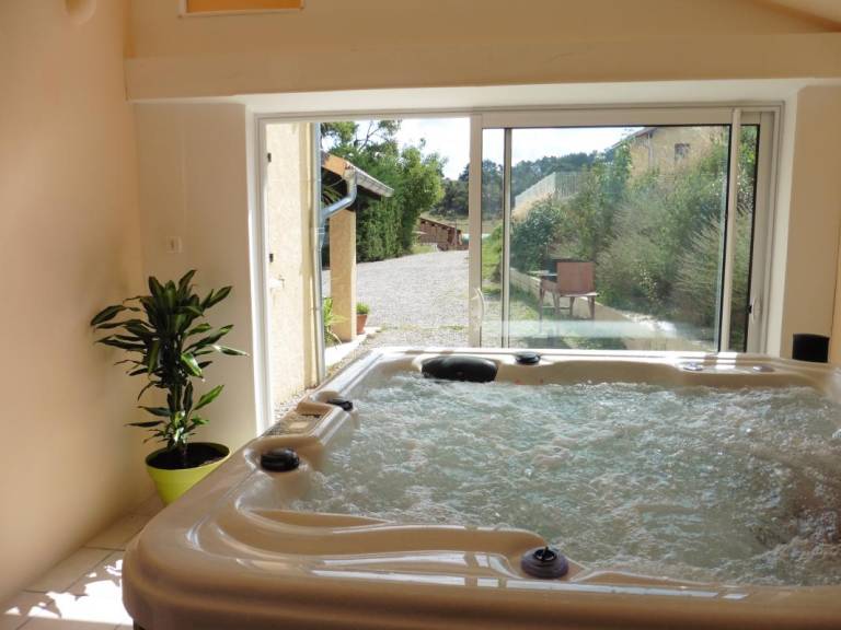 Gite with terrace, pool & yard | Pets are welcome — photo 5