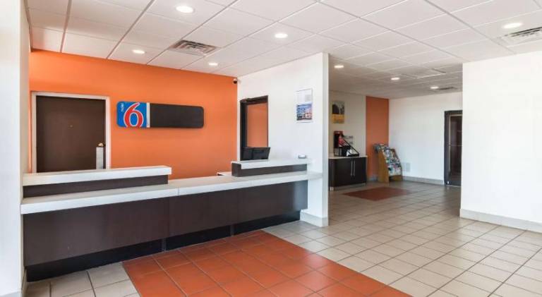 Motel 6 Stephenville, TX — photo 4