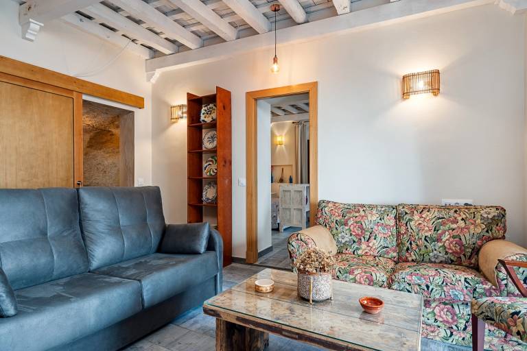 Holiday apartment with terrace — photo 5
