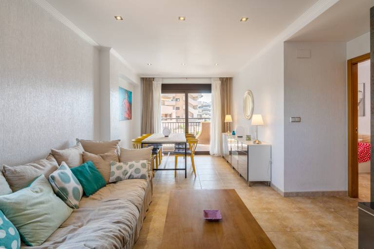 Apartment 'Luxury Flat Beach Resort Sea View' with Shared Pool, Wi-Fi and Air Conditioning — photo 3