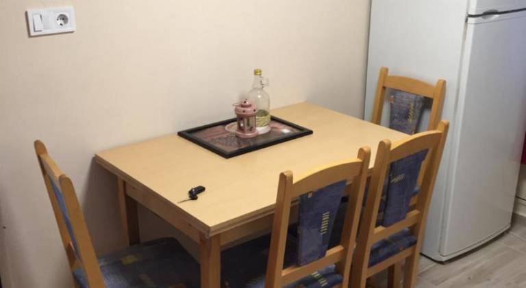 Holiday apartment with patio, garden & BBQ — photo 3