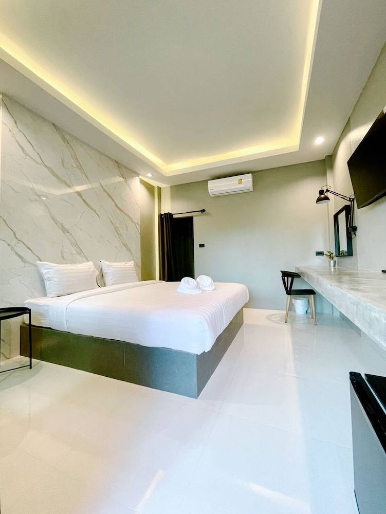 Accommodation  Tha Chang