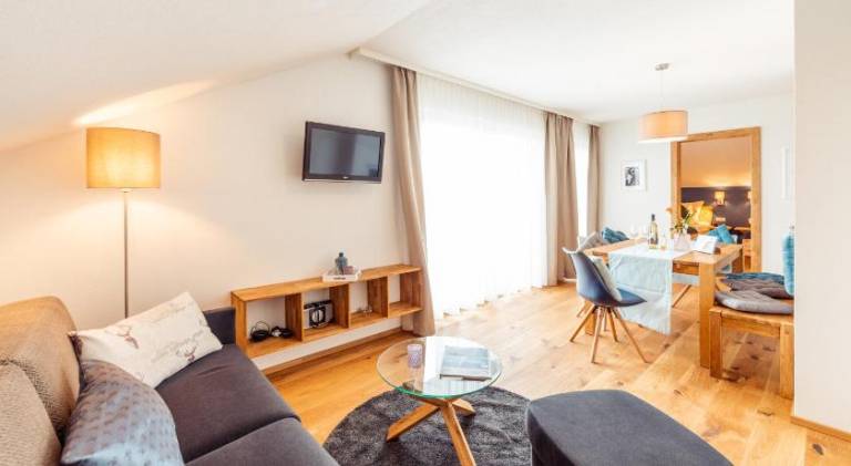 Holiday apartment with sauna, pool & patio — photo 2