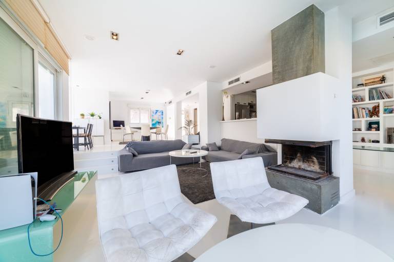 Villa 'Lux' with Sea Views, Wi-Fi and Air Conditioning — photo 5