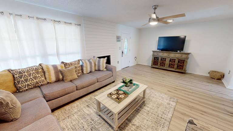 House | Beach nearby | Pets are welcome — photo 2
